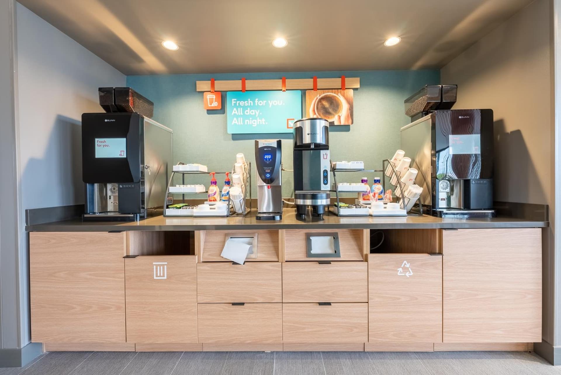 avid hotels - Kalamazoo East by IHG gallery photo in Kalamazoo, MI — image 8