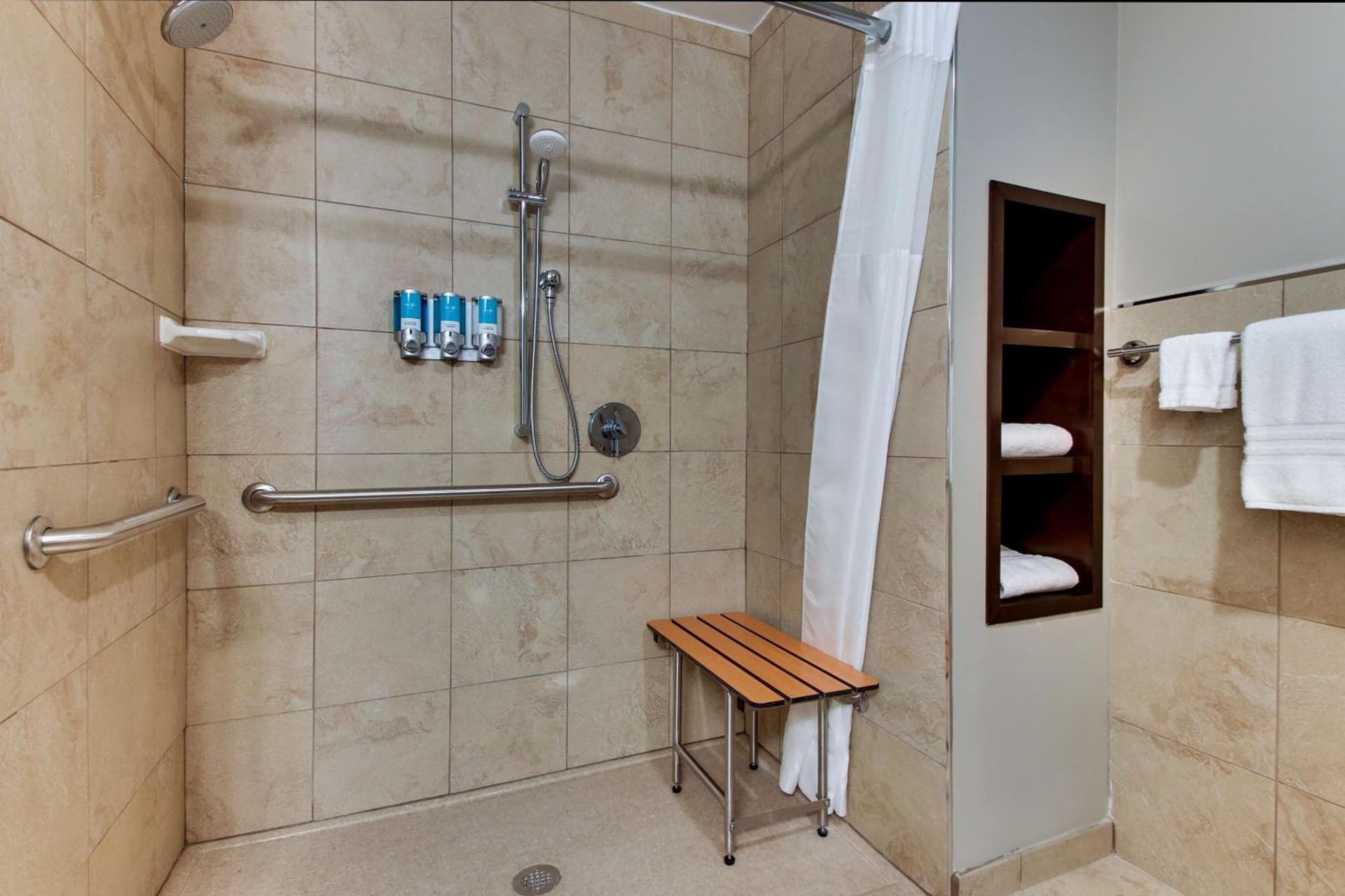 Drury Plaza Hotel Dallas Richardson gallery photo in Richardson, TX — image 12