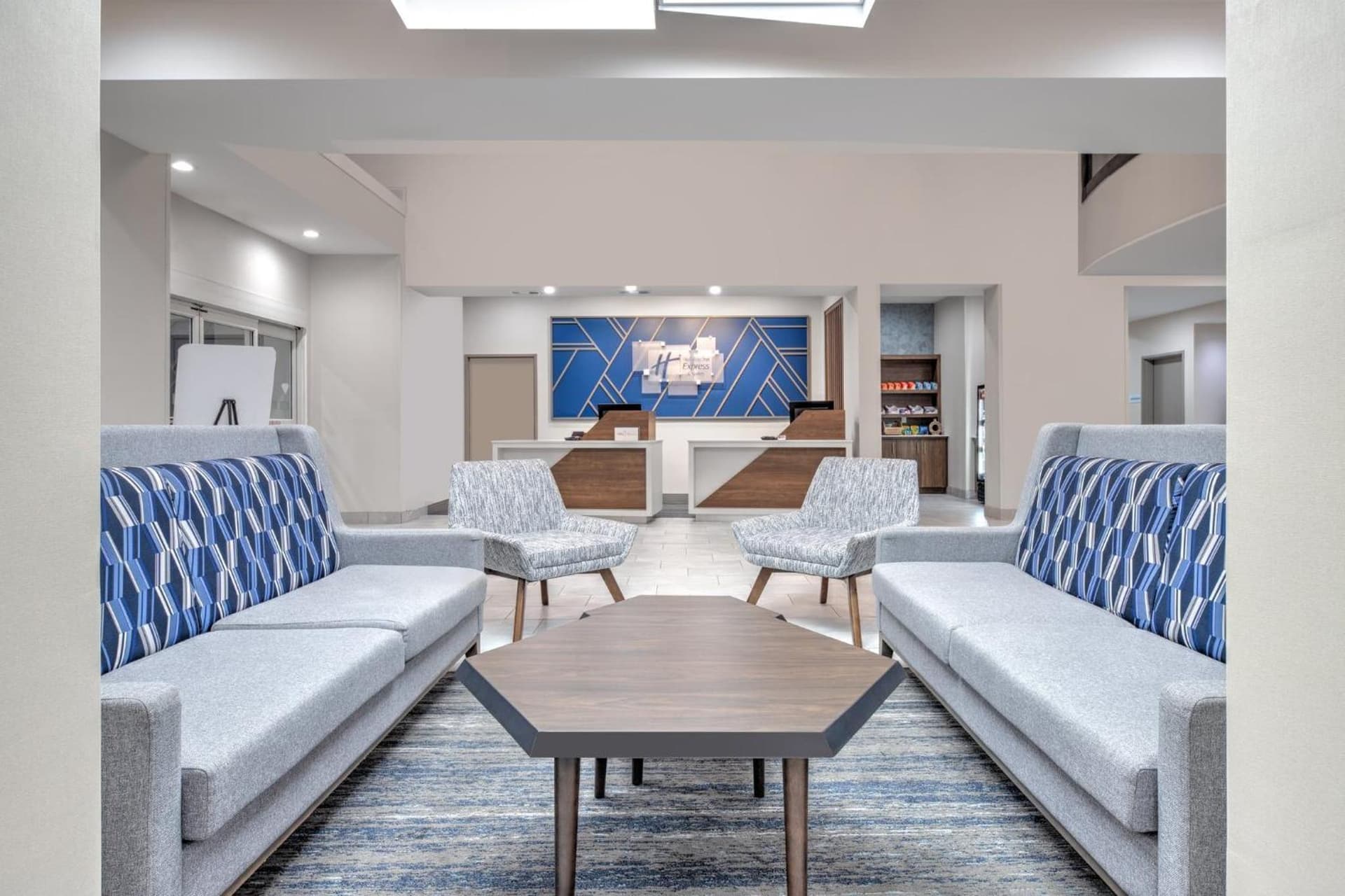 Holiday Inn Express Hotel & Suites Dallas West by IHG gallery photo in Dallas, TX — image 53