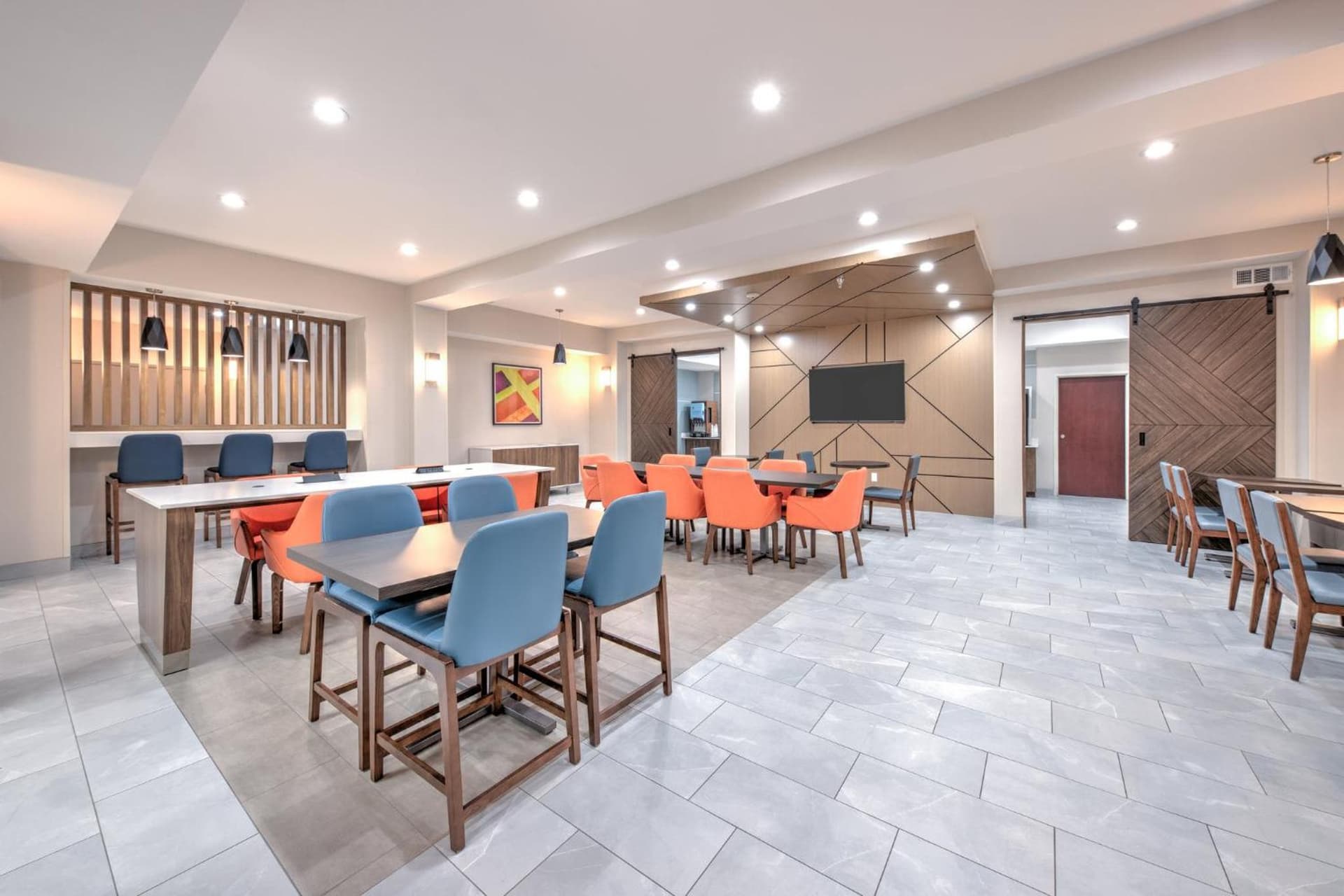 Holiday Inn Express Hotel & Suites Dallas West by IHG gallery photo in Dallas, TX — image 41