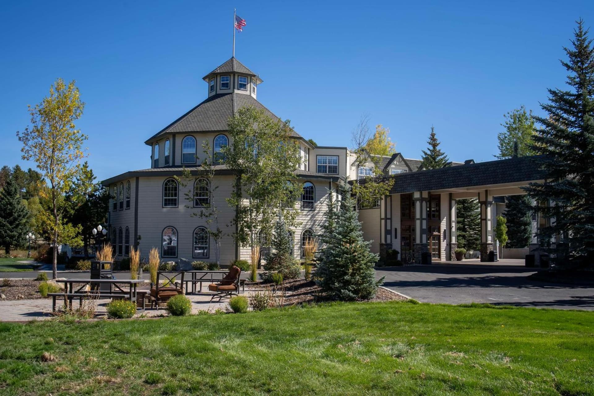 Hotel NoBo Cascade, Tapestry Collection by Hilton featured exterior or lobby in Cascade, ID — similar hotel