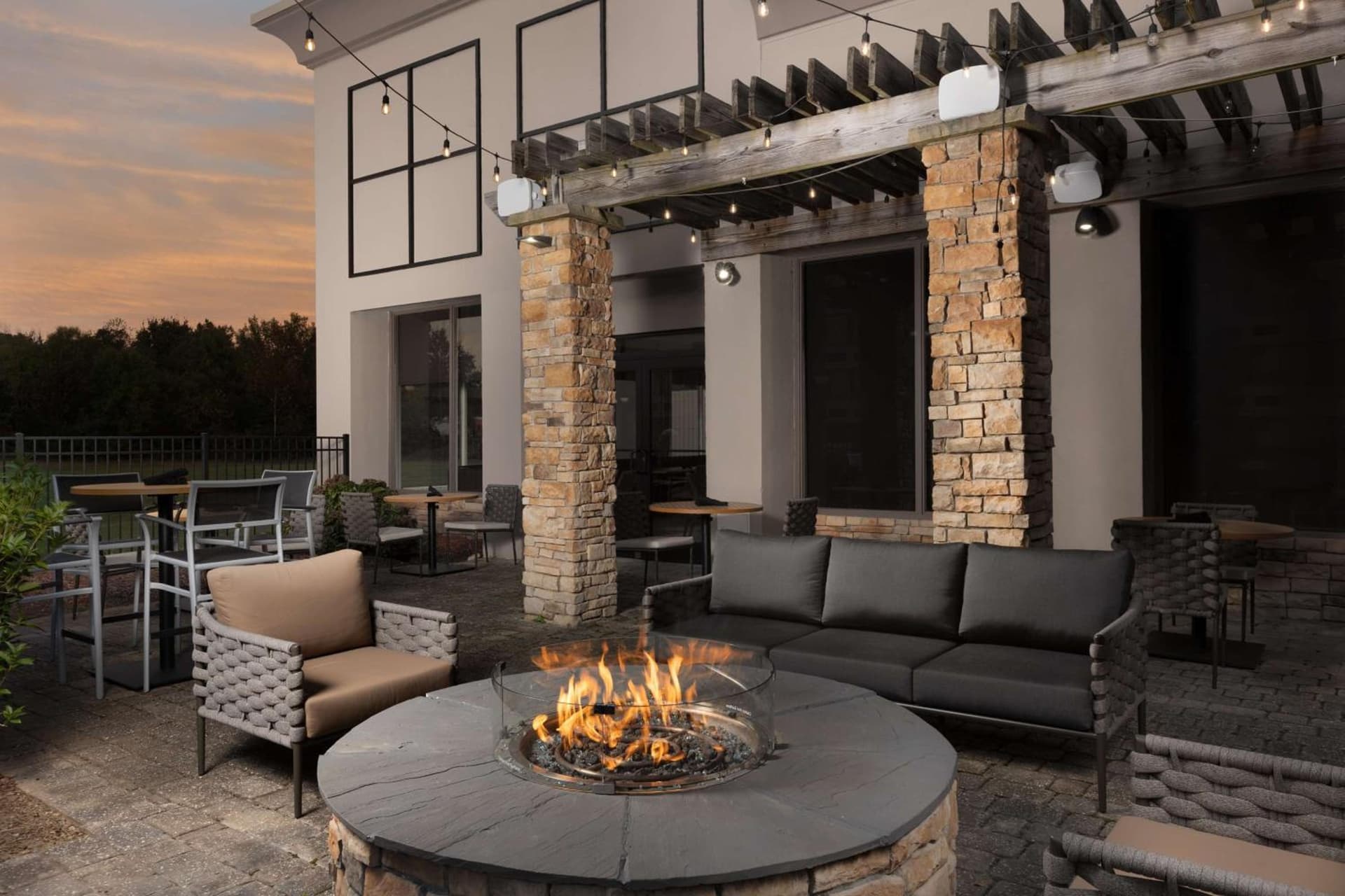 Doubletree By Hilton Greensboro Airport gallery photo in Greensboro, NC — image 43