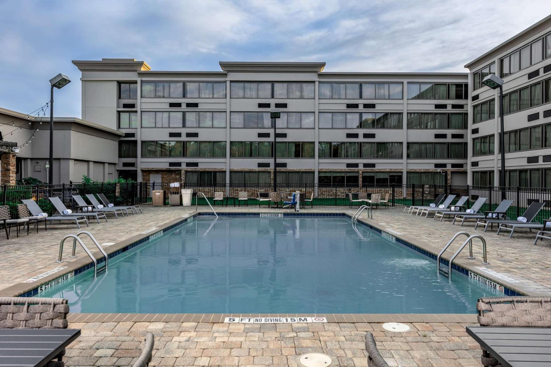 Doubletree By Hilton Greensboro Airport gallery photo in Greensboro, NC — image 13