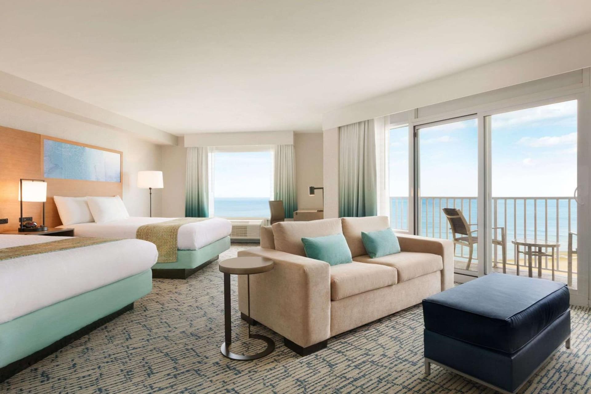 Surfbreak Virginia Beach Oceanfront, an Ascend Collection Hotel gallery photo in Virginia Beach, VA — image 4