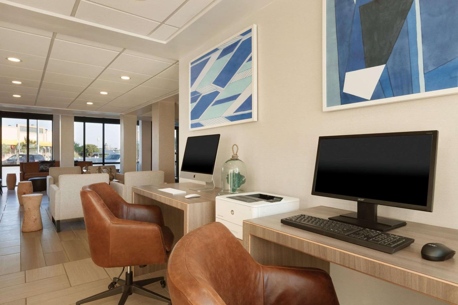 Surfbreak Virginia Beach Oceanfront, an Ascend Collection Hotel gallery photo in Virginia Beach, VA — image 10