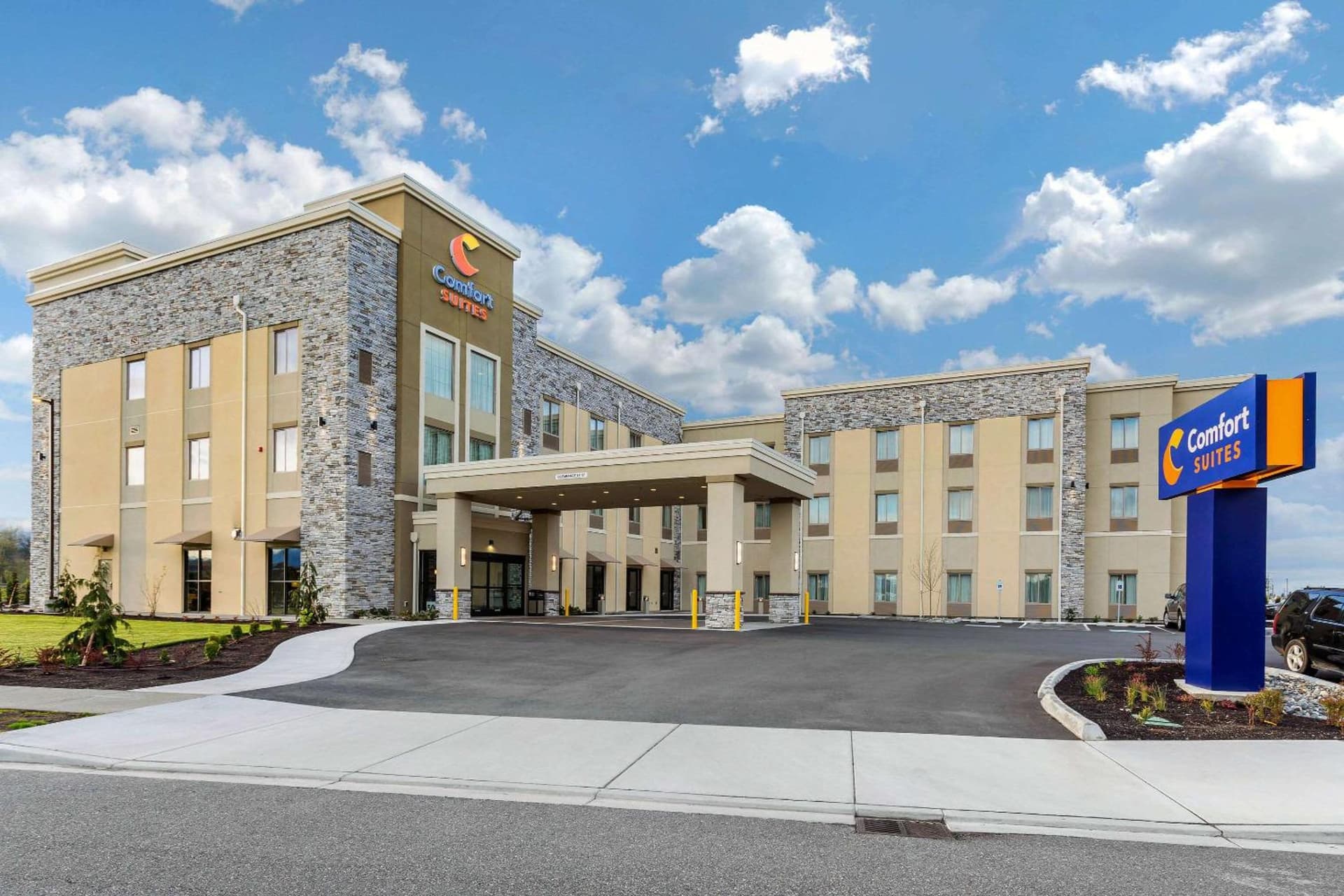 Comfort Suites Burlington near I-5 interior in Burlington, WA — gallery photo 2
