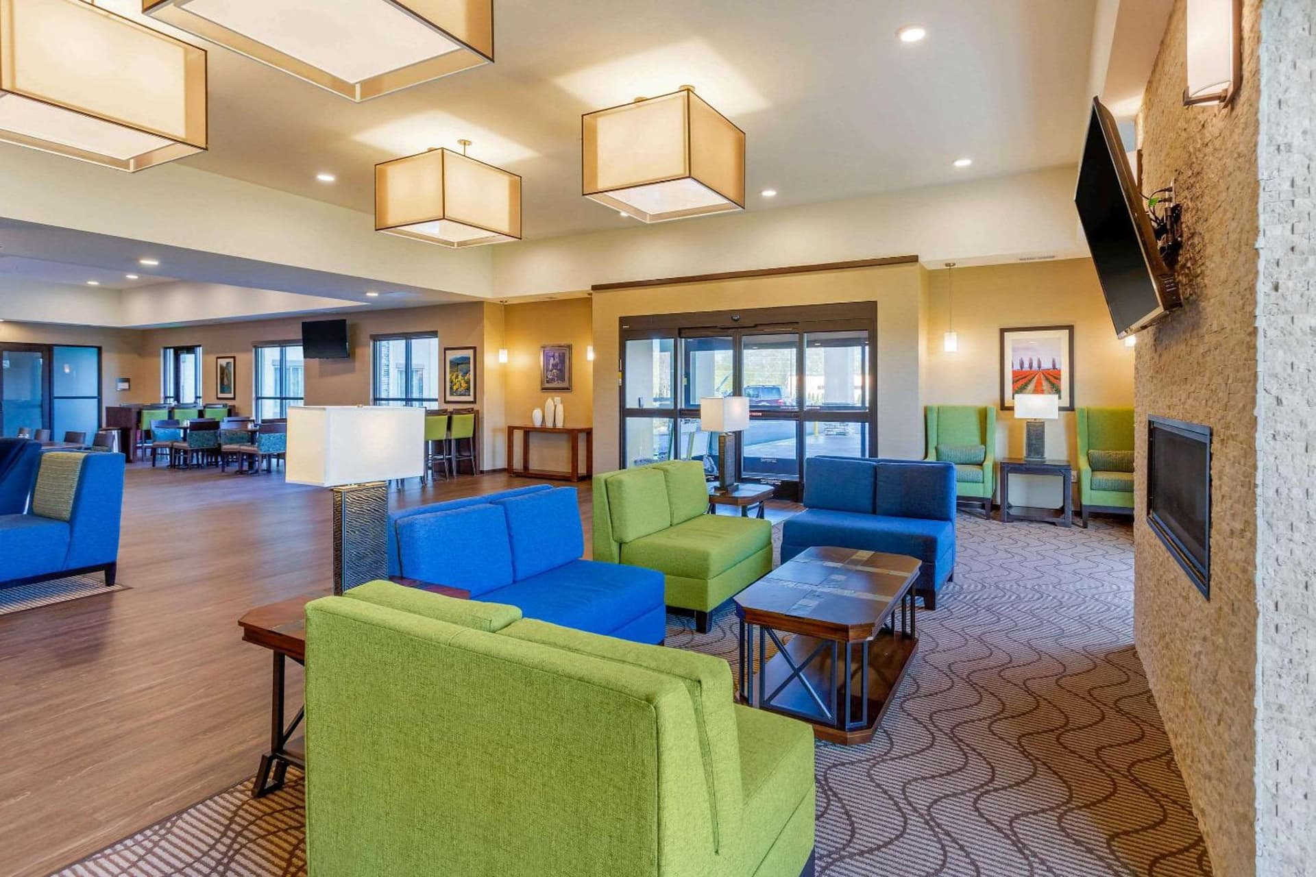 Comfort Suites Burlington near I-5 gallery photo in Burlington, WA — image 31