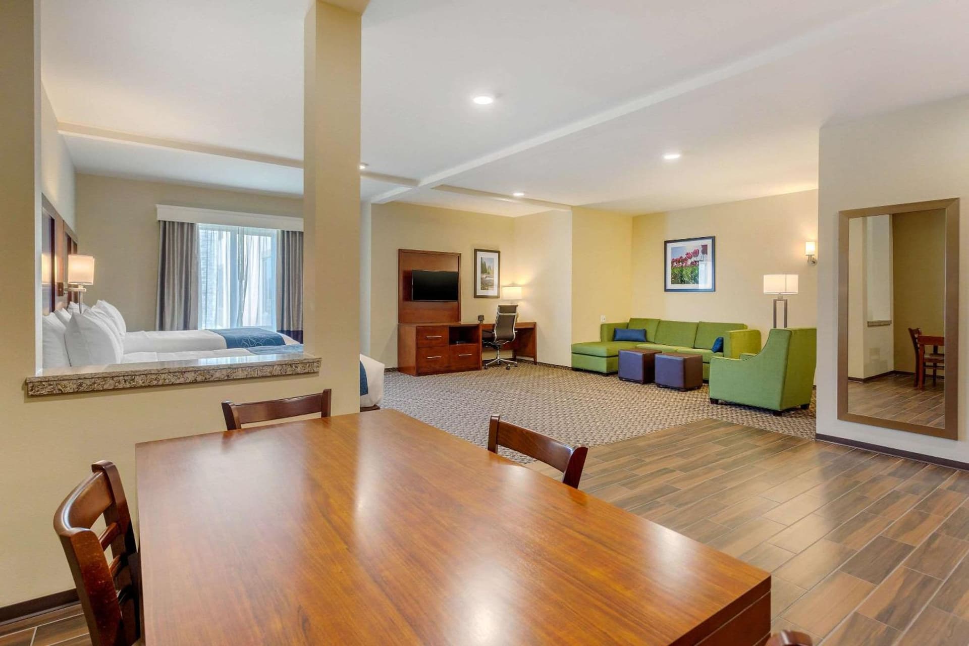 Comfort Suites Burlington near I-5 gallery photo in Burlington, WA — image 34