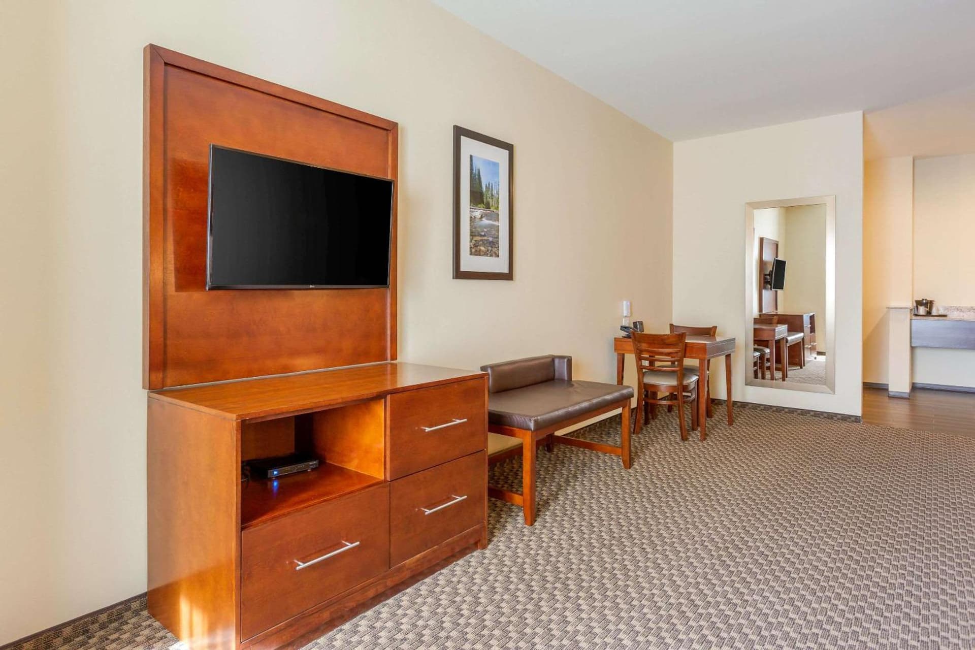 Comfort Suites Burlington near I-5 gallery photo in Burlington, WA — image 22