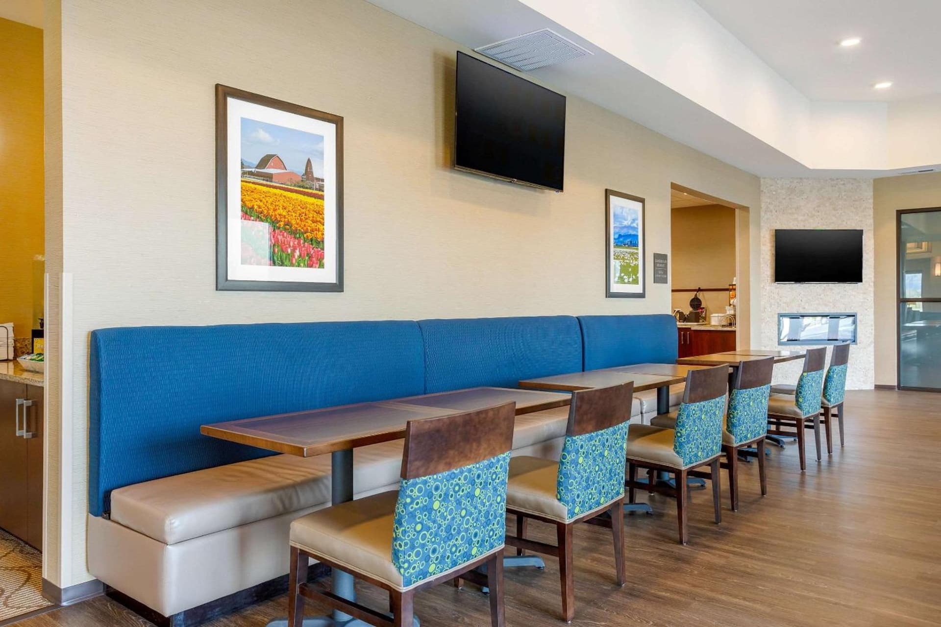 Comfort Suites Burlington near I-5 gallery photo in Burlington, WA — image 12