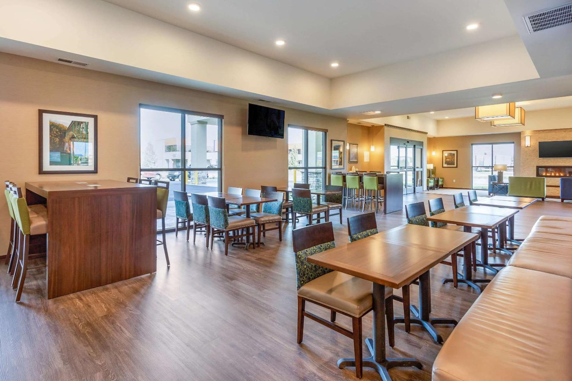 Comfort Suites Burlington near I-5 gallery photo in Burlington, WA — image 39