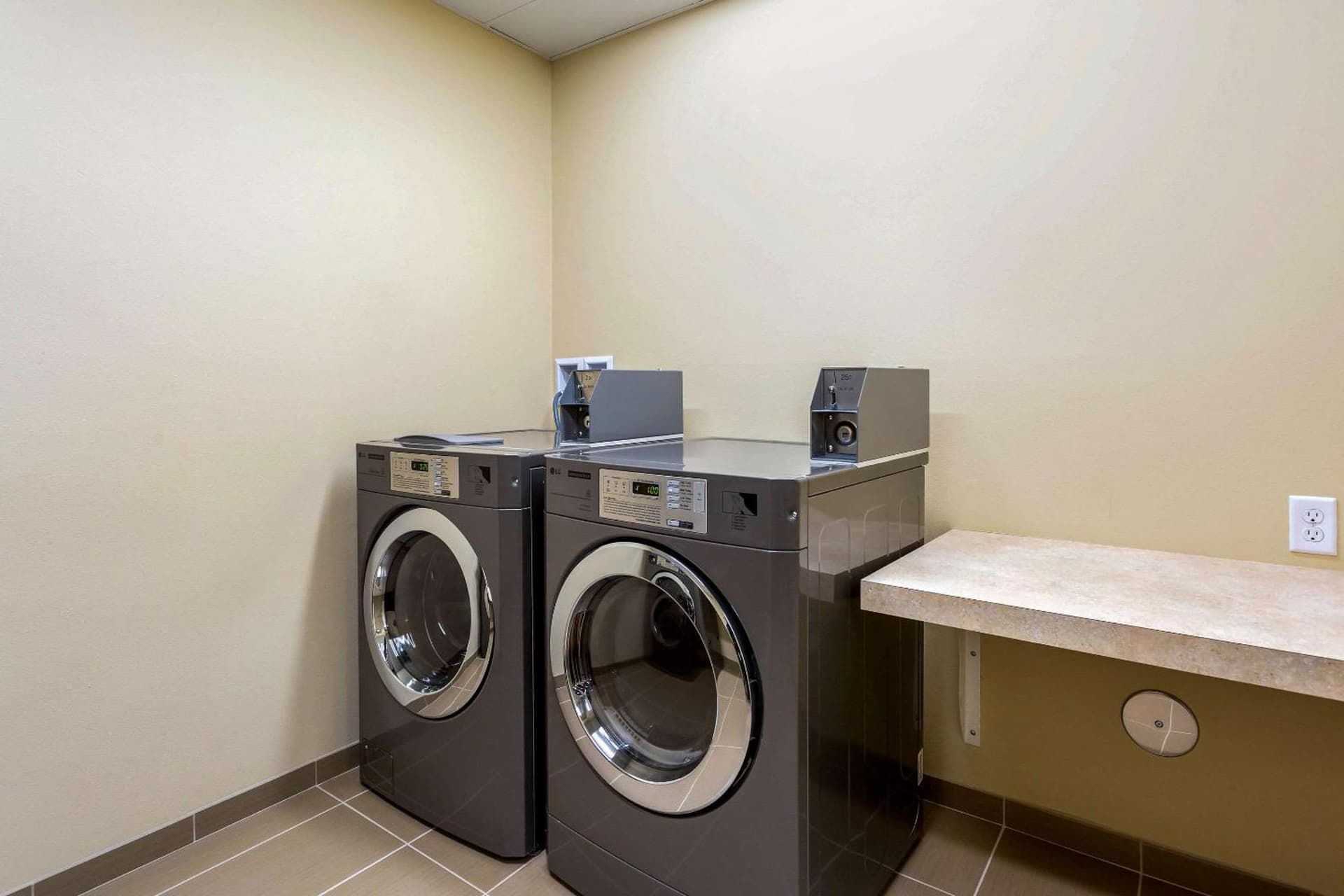 Comfort Suites Burlington near I-5 gallery photo in Burlington, WA — image 32