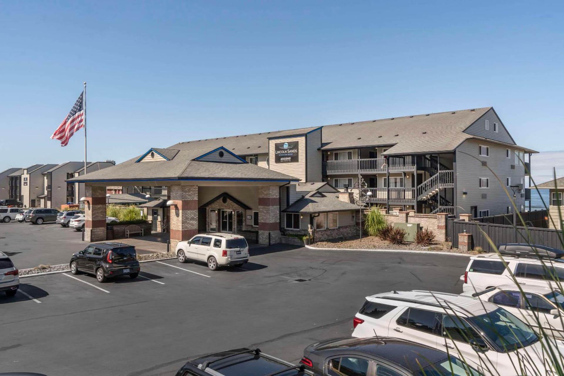 Lincoln Sands Oceanfront Resort, an Ascend Collection Hotel property views in Lincoln City, OR — gallery photo 3