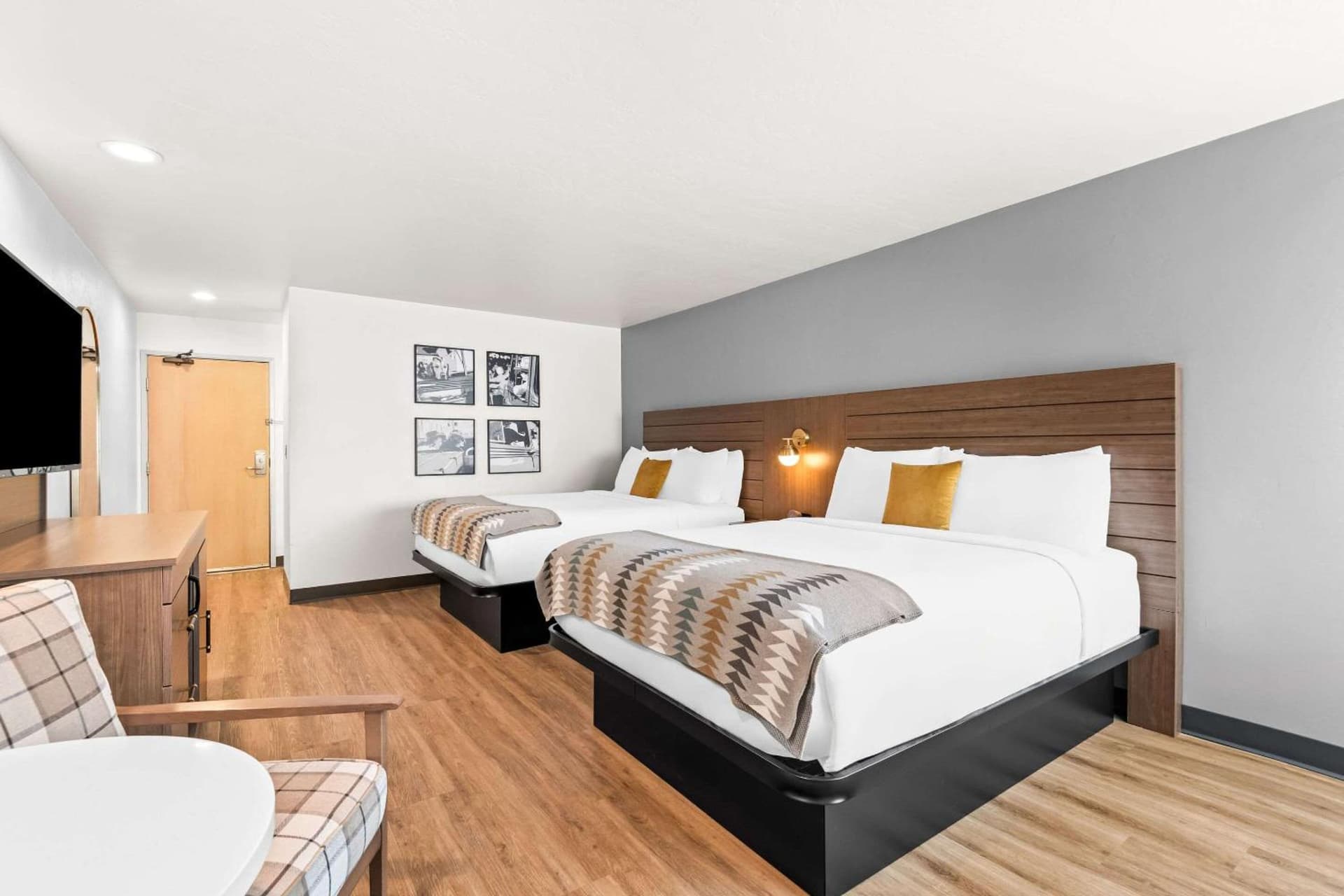 Maverick Hotel Eugene Near University, an Ascend Collection Hotel interior in Eugene, OR — gallery photo 2
