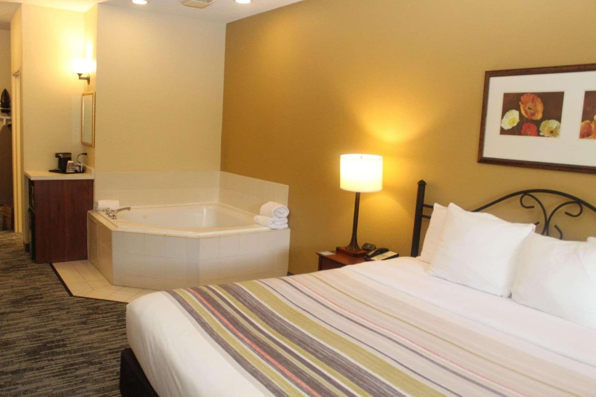 Country Inn & Suites by Radisson, Crystal Lake, IL gallery photo in Crystal Lake, IL — image 22