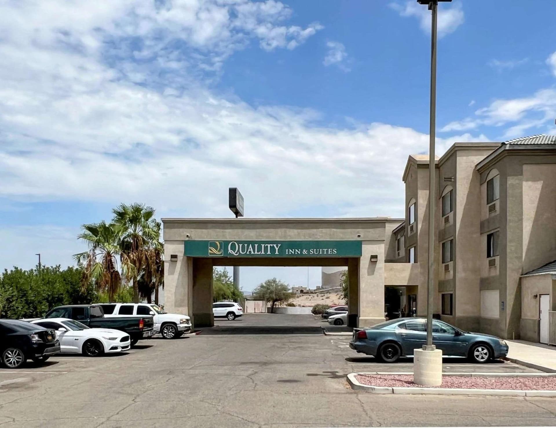Quality Inn & Suites Yuma property views in Yuma, AZ — gallery photo 3