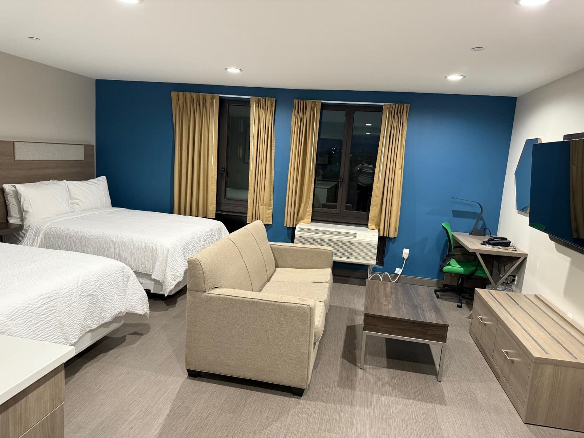 Holiday Inn Express & Suites Bronx - Zoo Area by IHG gallery photo in Bronx, NY — image 6