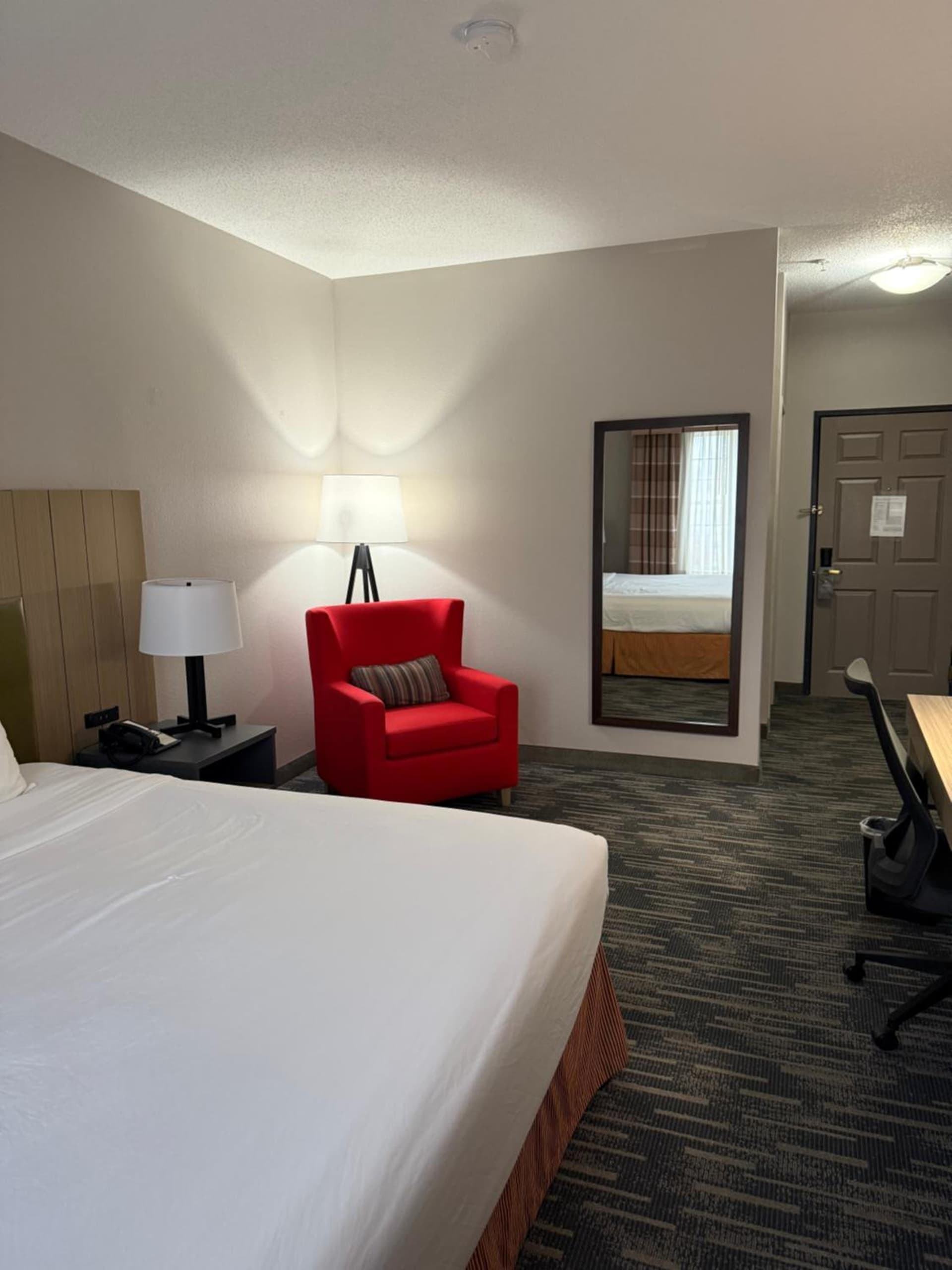 Country Inn & Suites by Radisson, Elgin, IL gallery photo in Elgin, IL — image 39