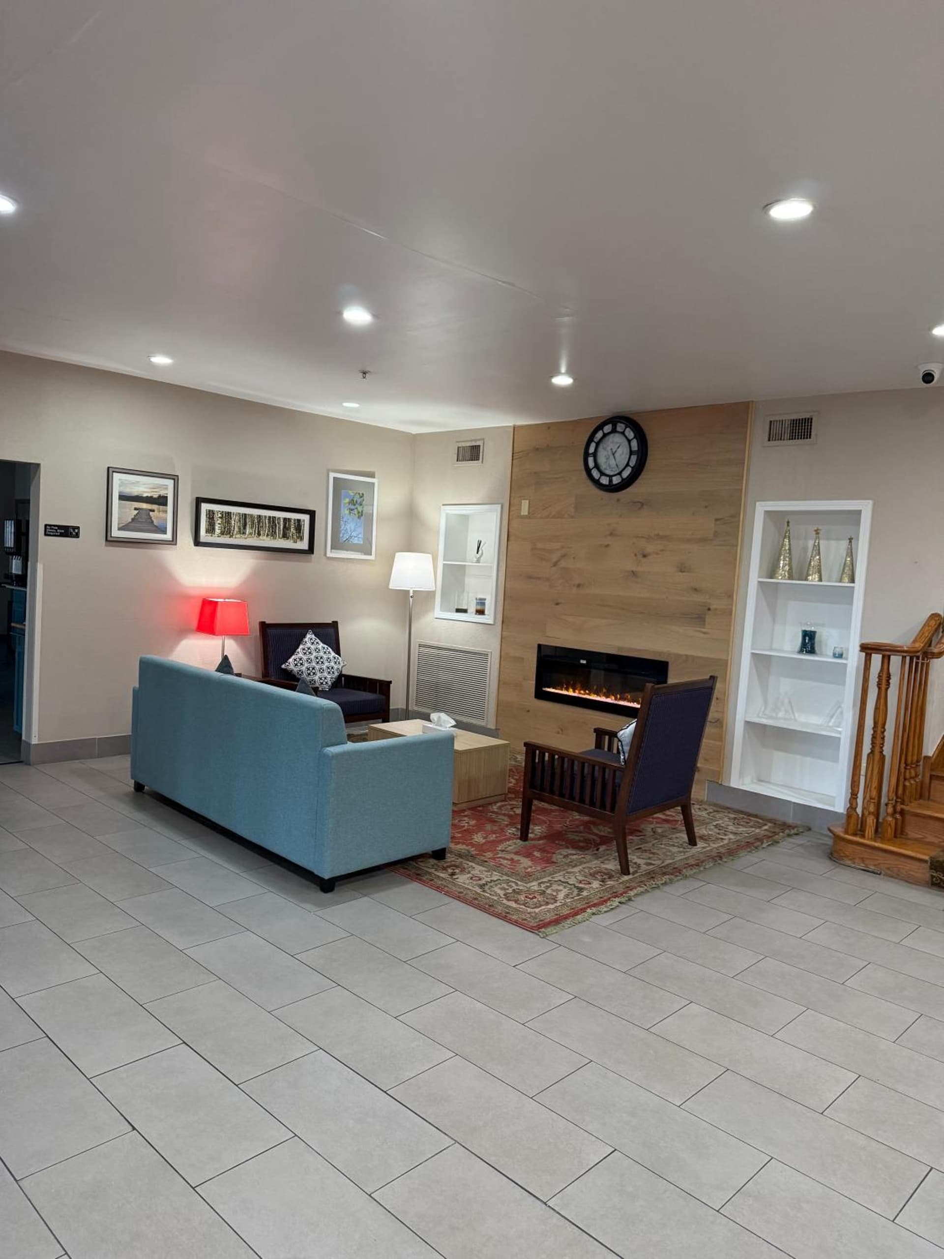 Country Inn & Suites by Radisson, Elgin, IL gallery photo in Elgin, IL — image 25