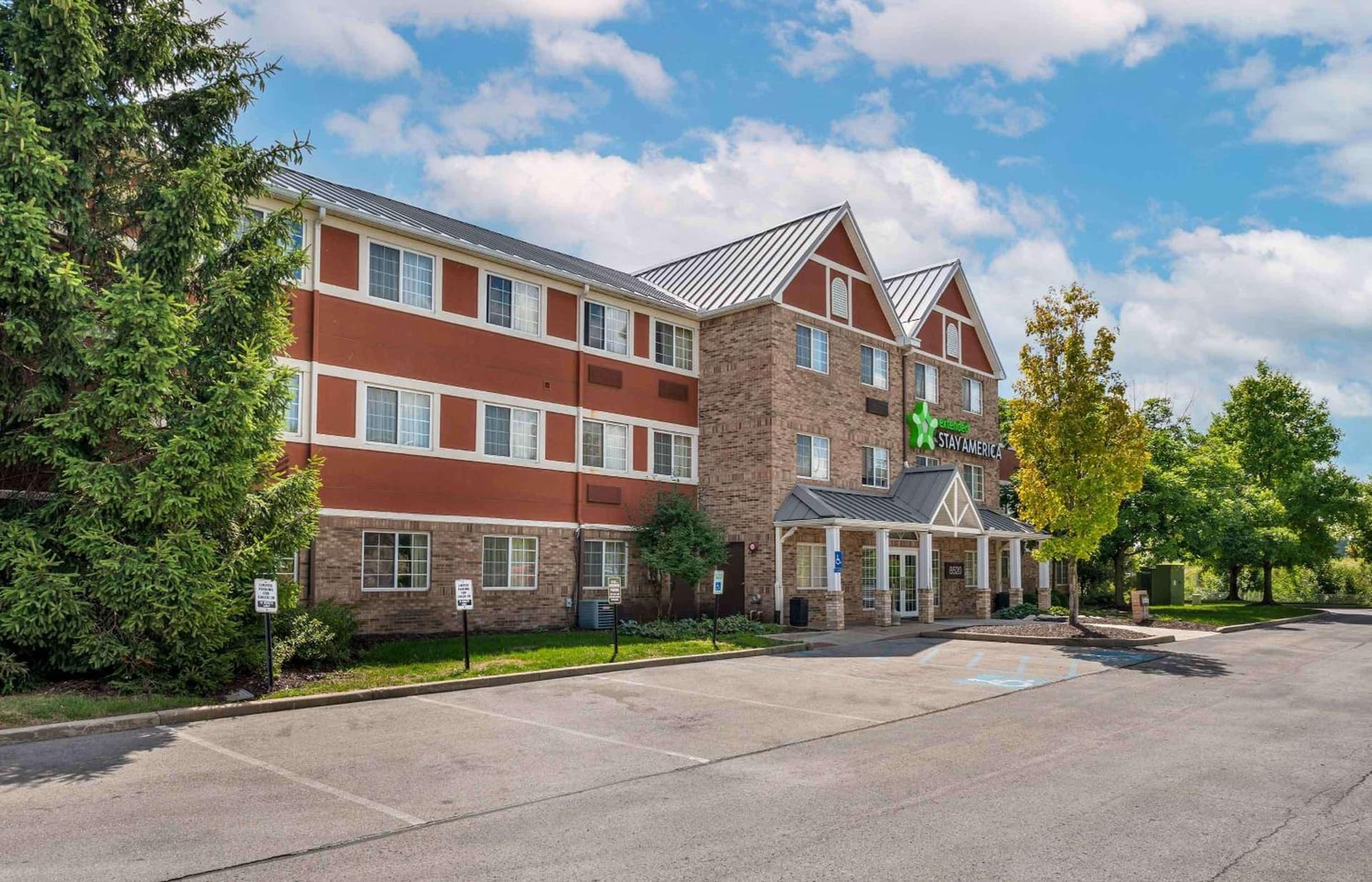 Extended Stay America Suites - Indianapolis - West 86th St property views in Indianapolis, IN — gallery photo 3