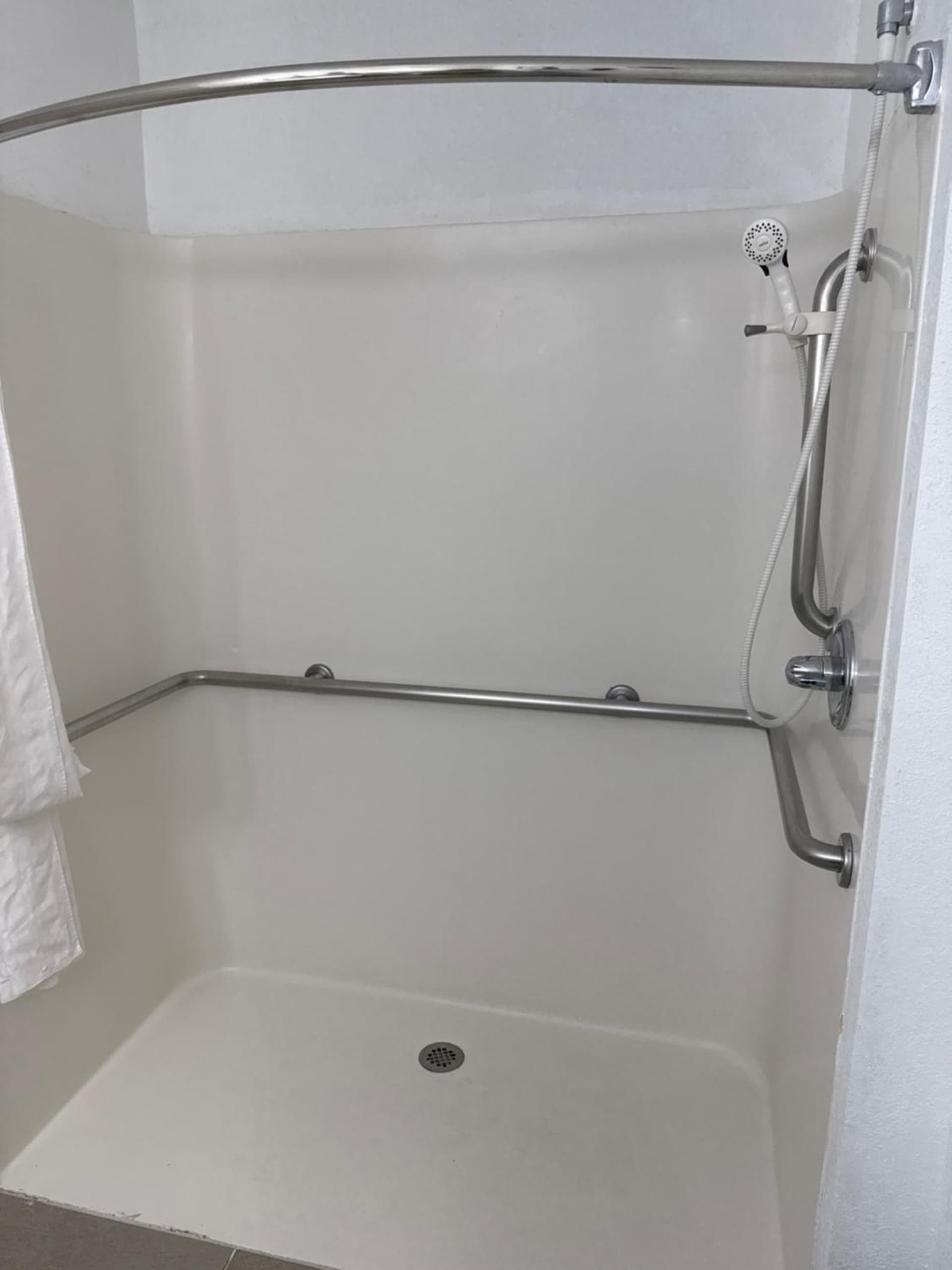 Country Inn & Suites by Radisson, Elgin, IL gallery photo in Elgin, IL — image 7