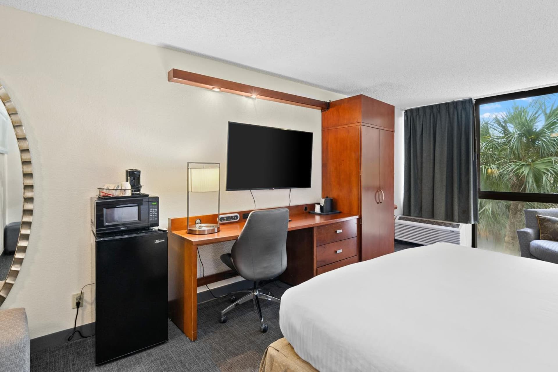 88 Palms Hotel & Event Center gallery photo in West Palm Beach, FL — image 55