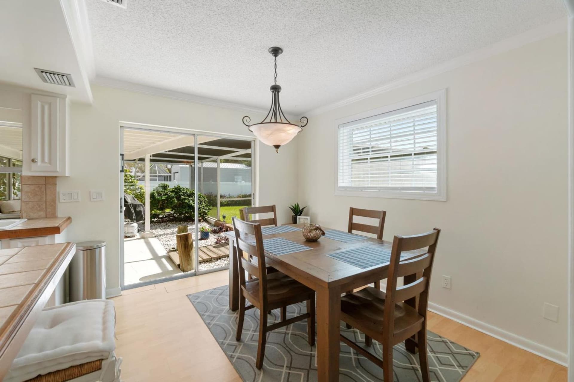 Bonita Shores, 3 Bedroom Beach Getaway interior in Bonita Springs, FL — gallery photo 2