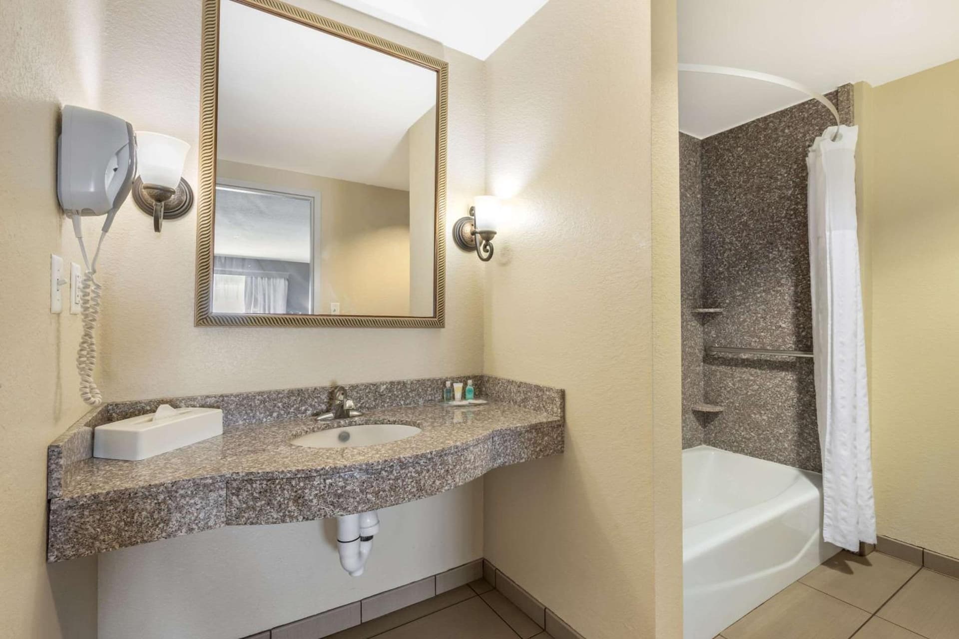 Comfort Suites Ocala North gallery photo in Ocala, FL — image 30