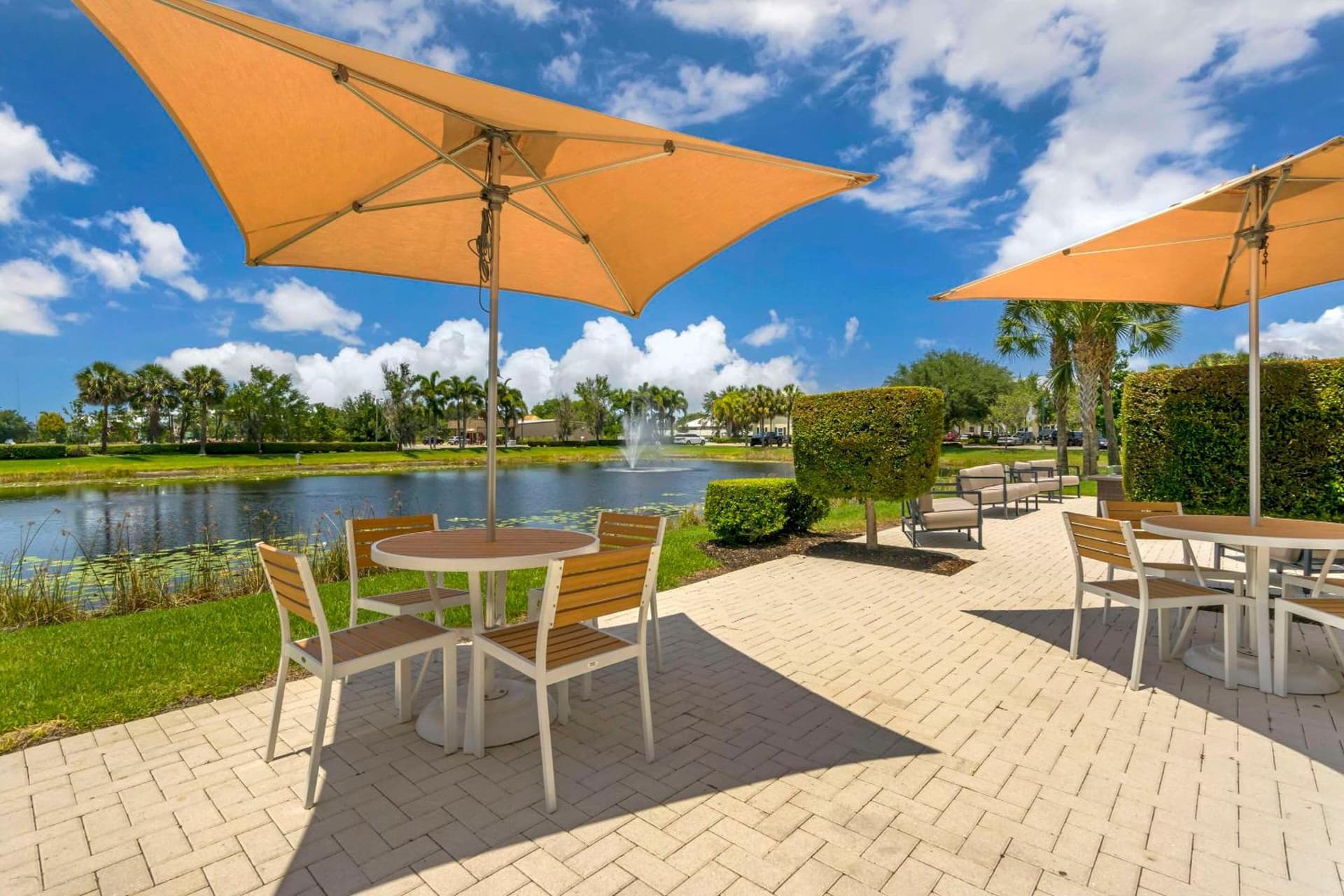 Comfort Suites Sarasota-Siesta Key gallery photo in Sarasota, FL — image 39