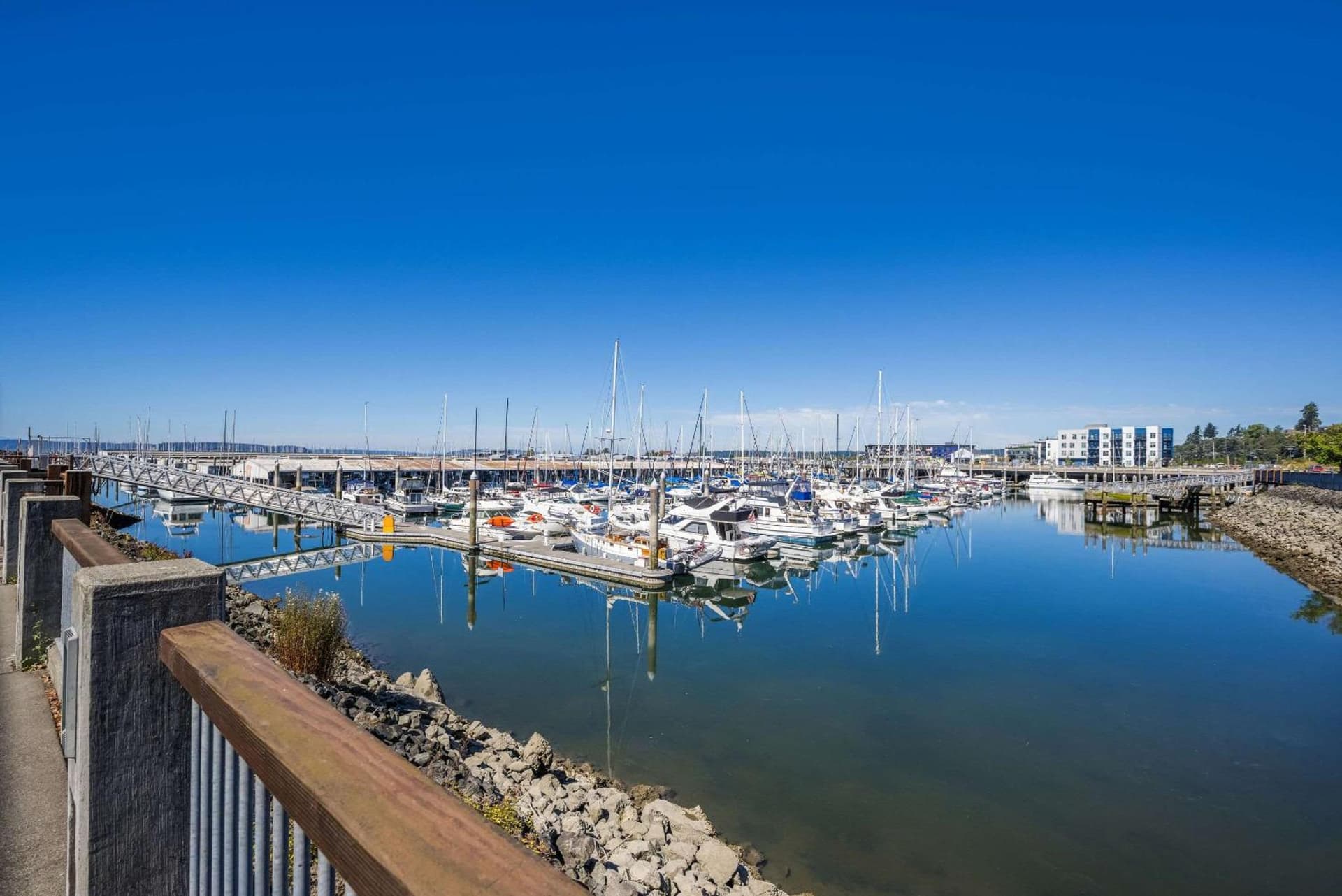 Inn at Port Gardner-Everett Waterfront, an Ascend Collection Hotel property views in Everett, WA — gallery photo 3