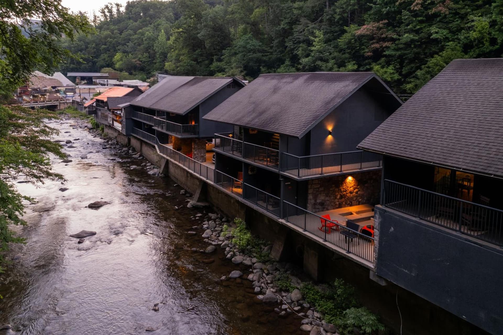 Historic Rocky Waters Inn, A Small Luxury Hotel featured exterior or lobby in Gatlinburg, TN — similar hotel