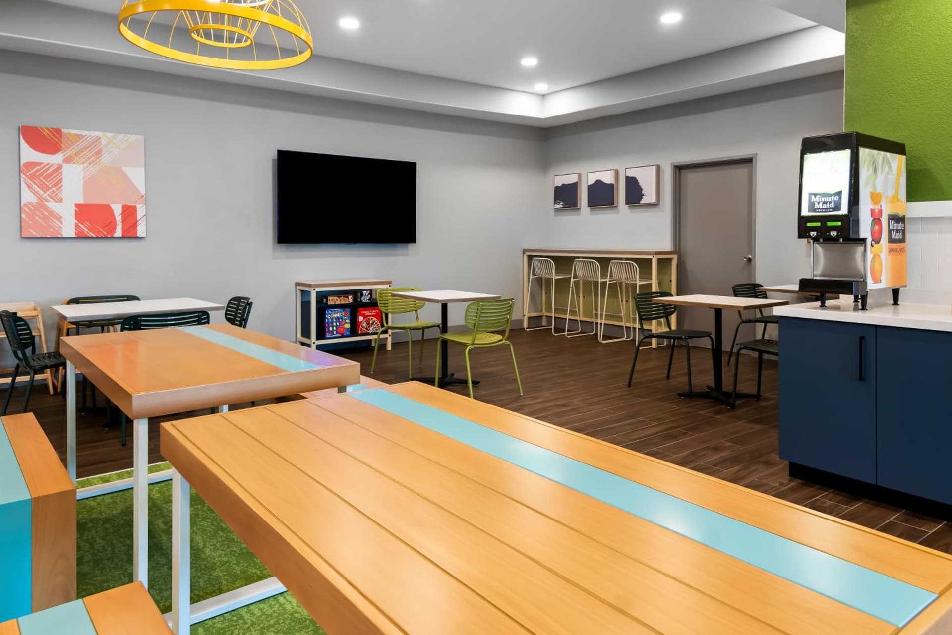 Spark by Hilton Wichita Falls interior in Wichita Falls, TX — gallery photo 2