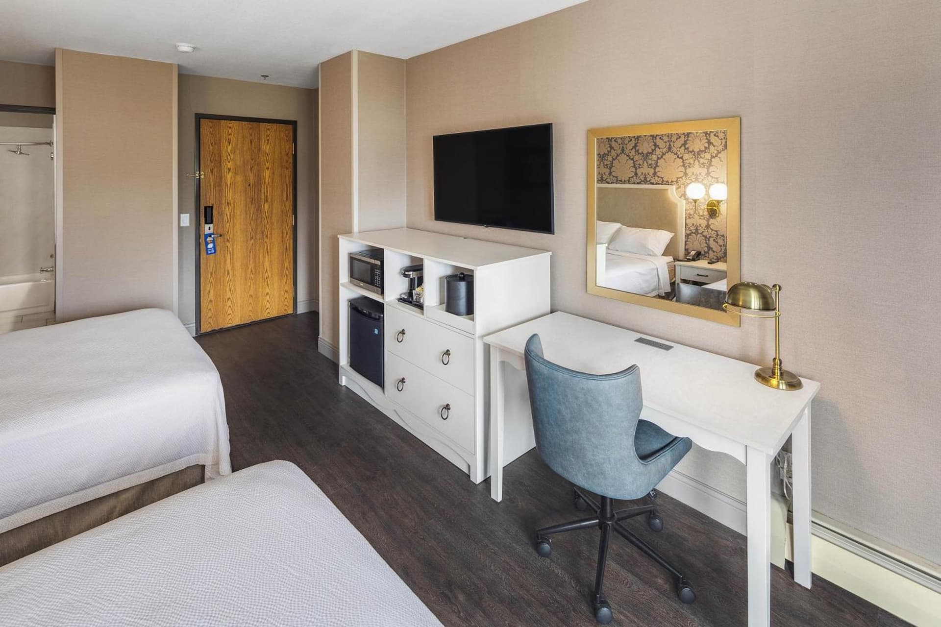 Hotel Seward property views in Seward, AK — gallery photo 3