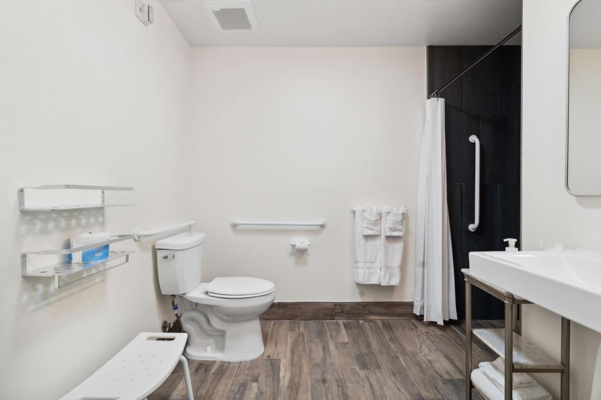 Sonesta Essential Vacaville Napa Valley gallery photo in Vacaville, CA — image 92