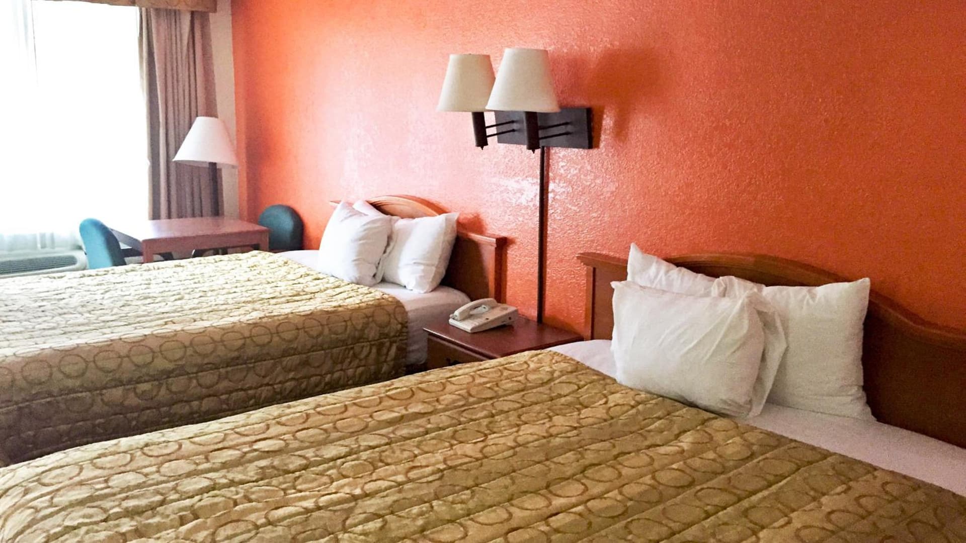 Motel 6-San Diego, CA - Southbay gallery photo in Chula Vista, CA — image 11