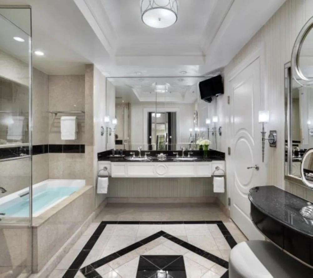 The Palazzo at The Venetian Resort by Suiteness interior in Las Vegas, NV — gallery photo 2