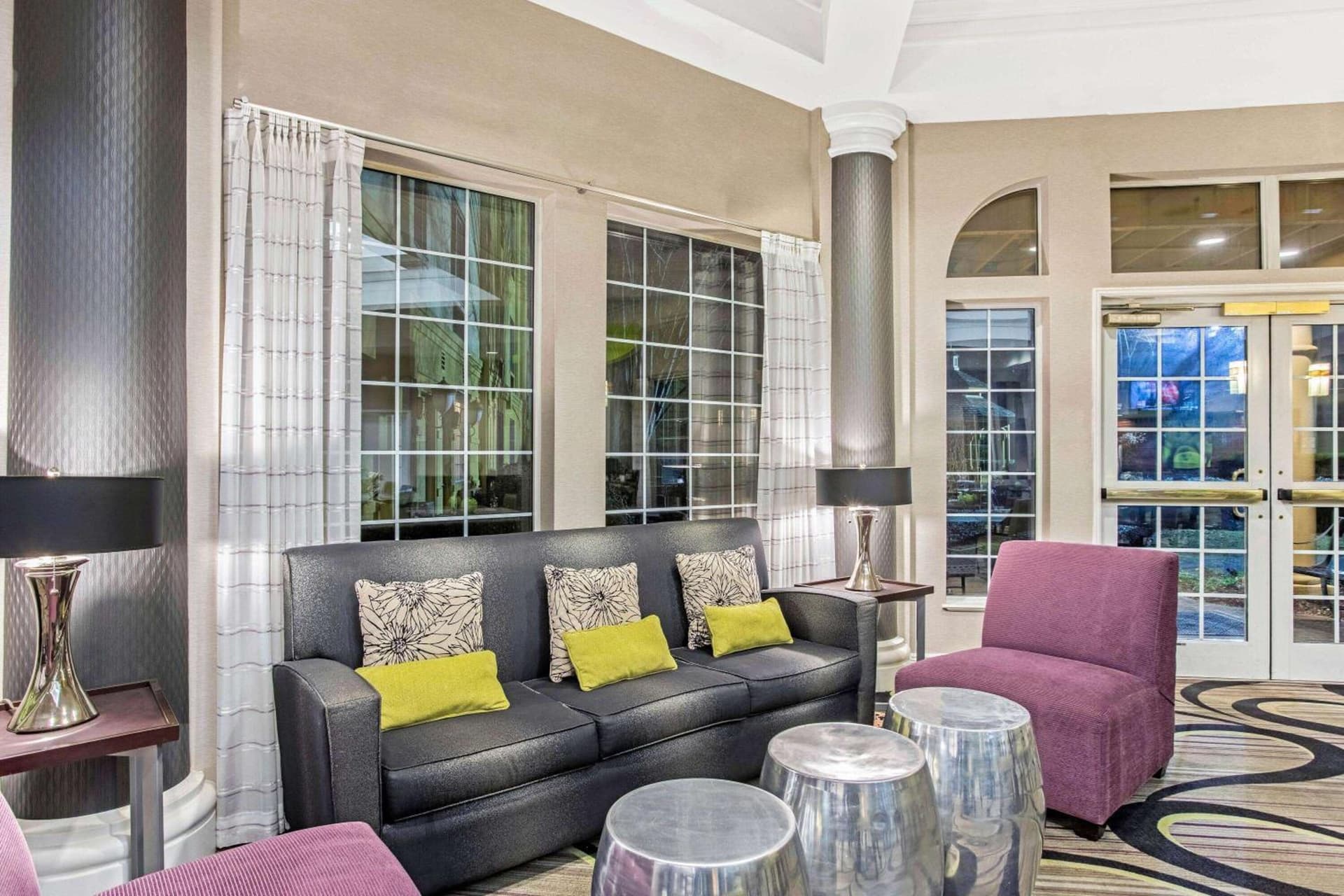 La Quinta by Wyndham Birmingham Homewood gallery photo in Birmingham, AL — image 43