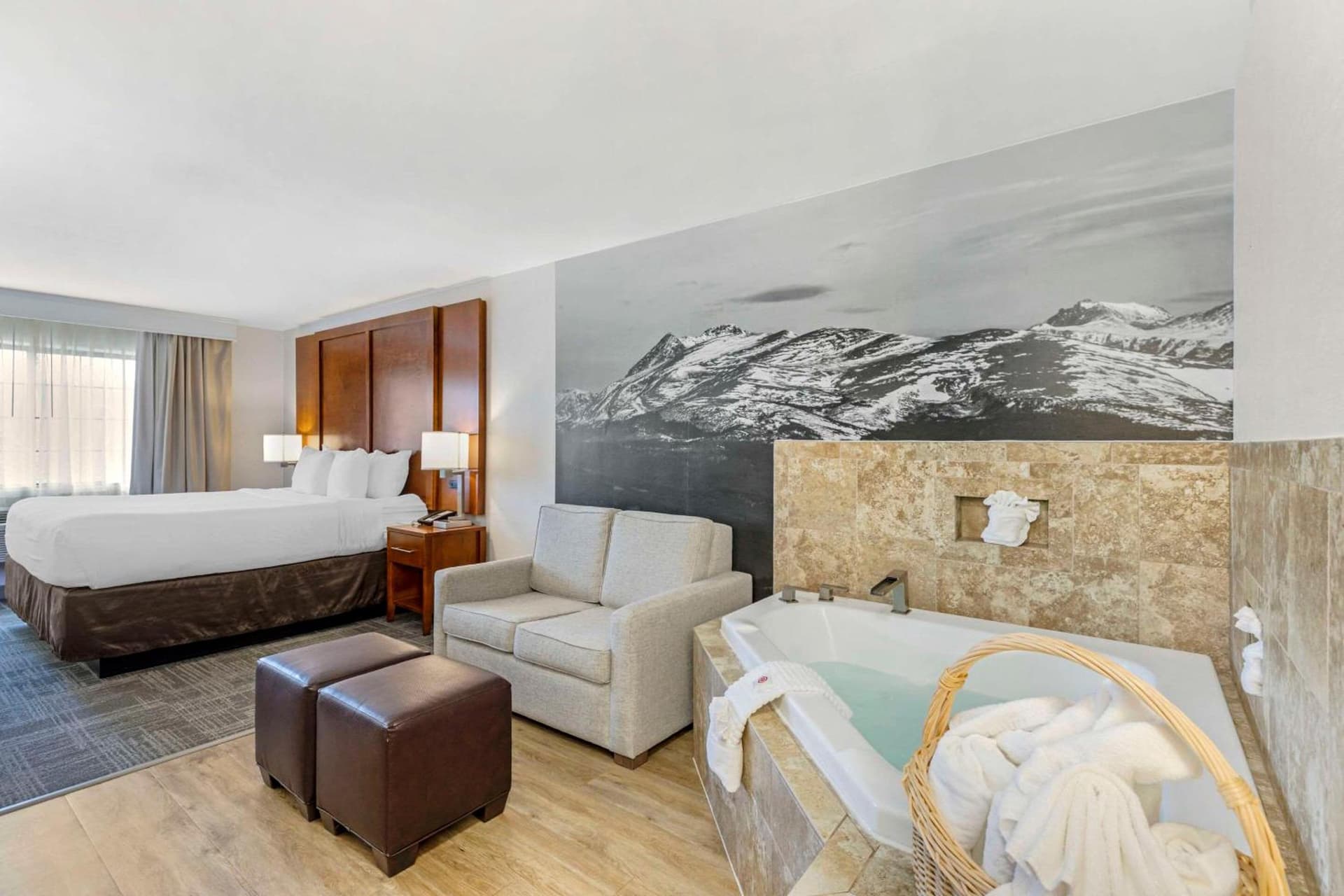 Comfort Suites Golden West on Evergreen Parkway gallery photo in Evergreen, CO — image 36