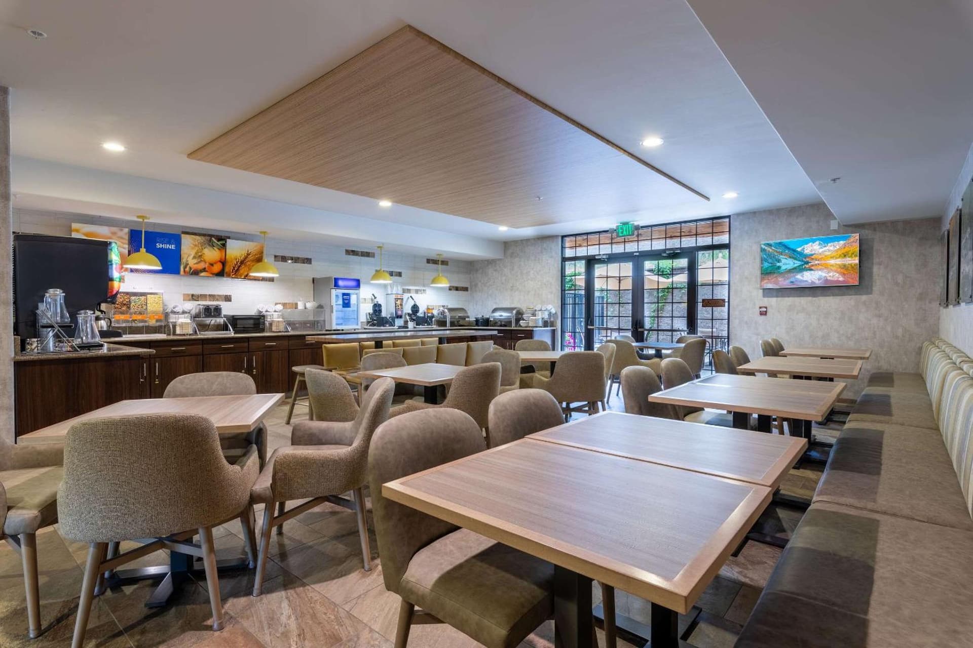 Comfort Suites Golden West on Evergreen Parkway gallery photo in Evergreen, CO — image 38