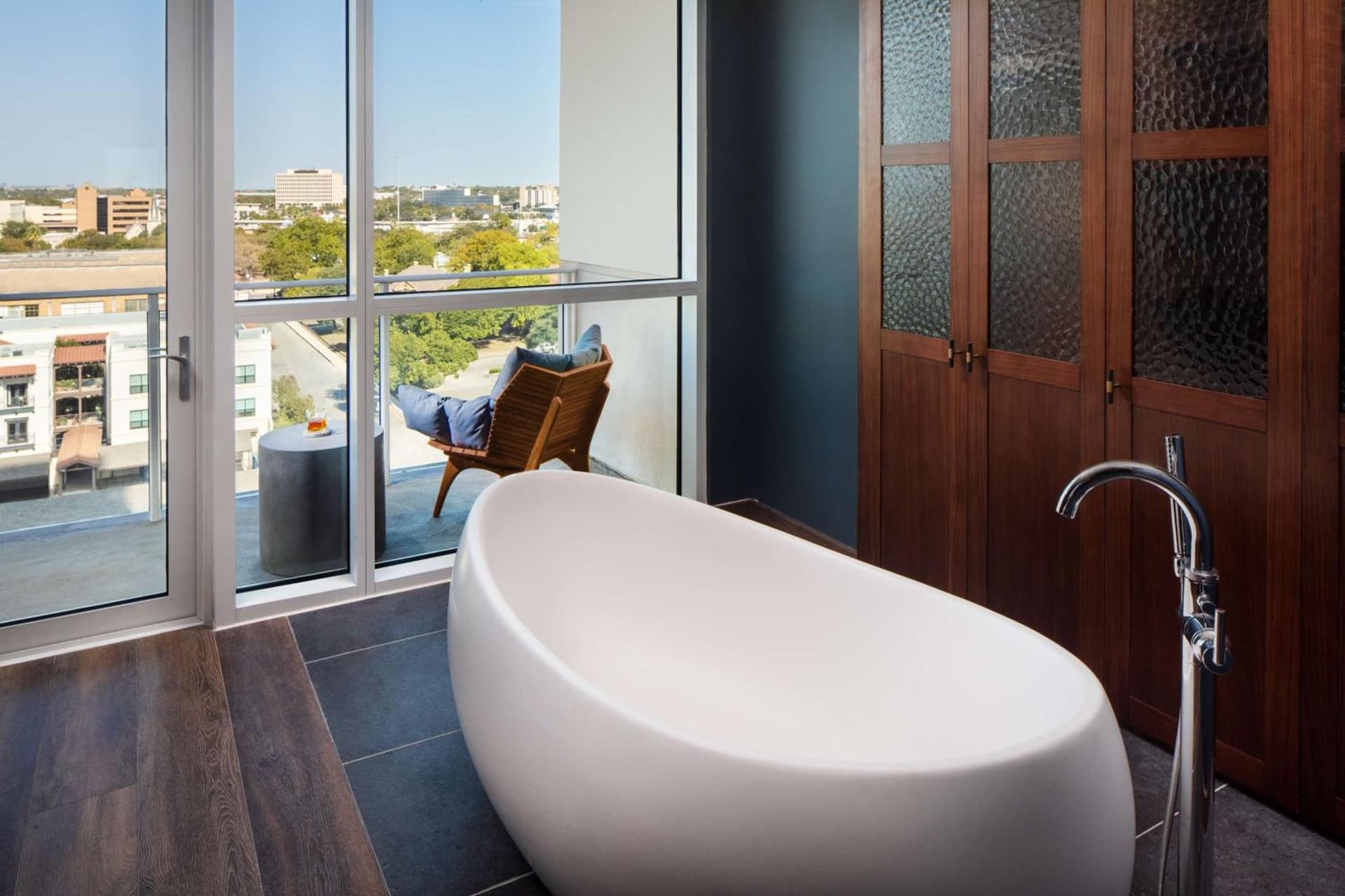 Thompson San Antonio - Riverwalk, by Hyatt interior in San Antonio, TX — gallery photo 2