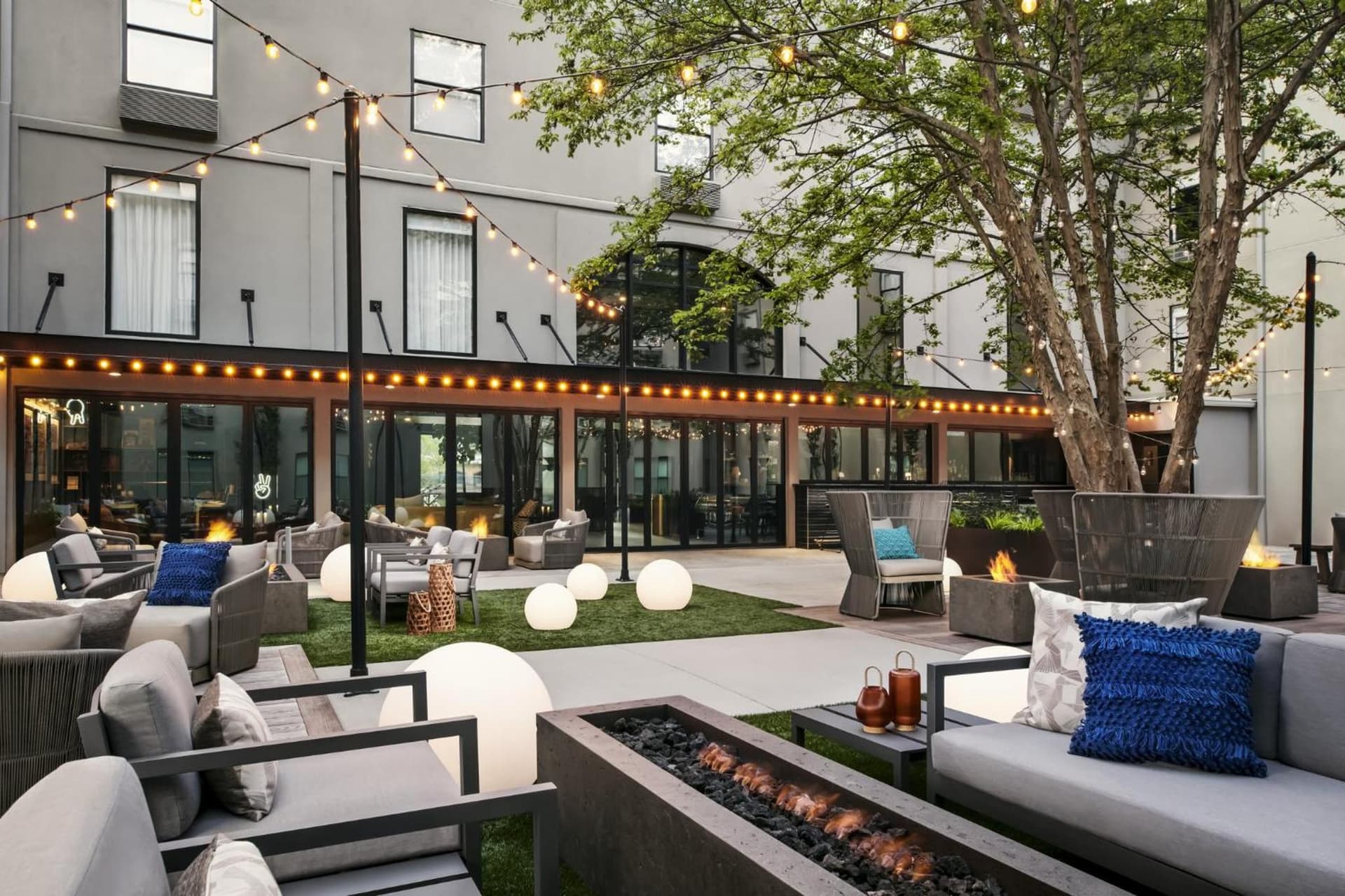 voco The Darwin Atlanta Midtown by IHG gallery photo in Atlanta, GA — image 14
