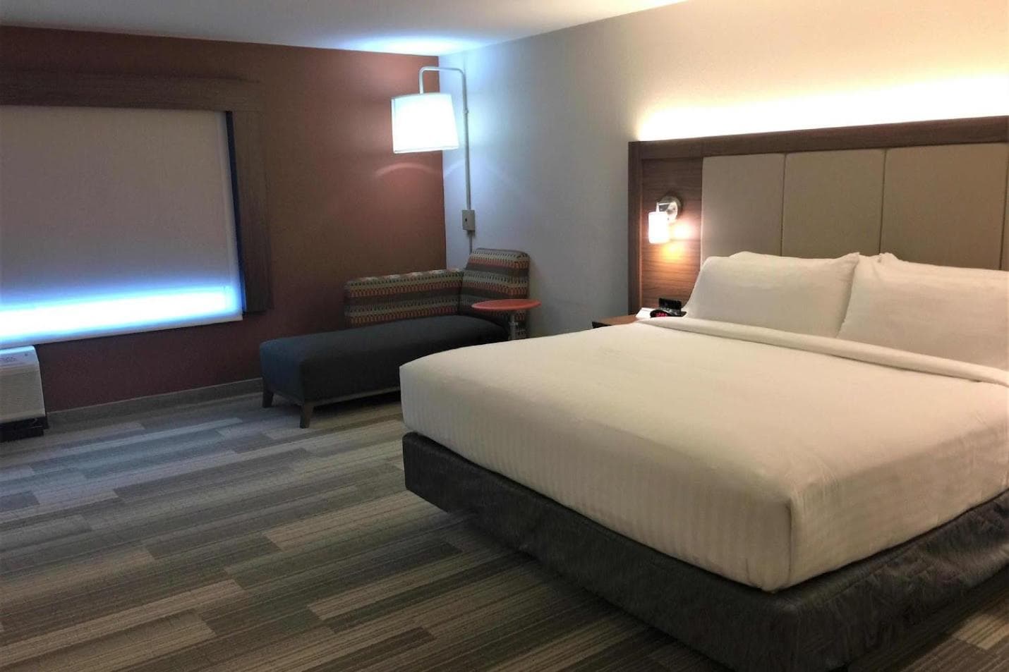 Holiday Inn Express & Suites Danville by IHG interior in Danville, KY — gallery photo 2