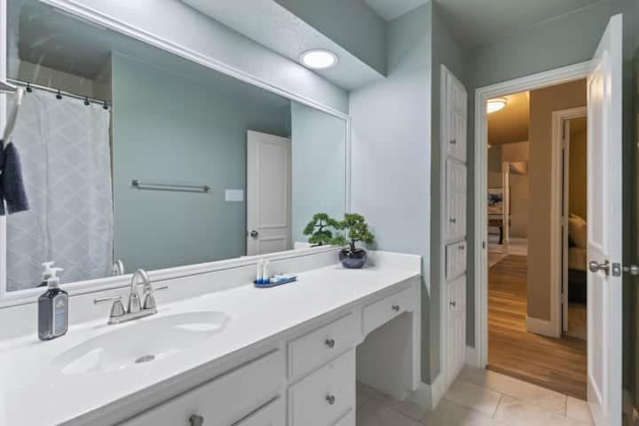 North Richland Hills Resort property views in North Richland Hills, TX — gallery photo 3
