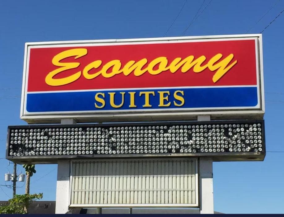 Economy Suites gallery photo in Winter Haven, FL — image 16