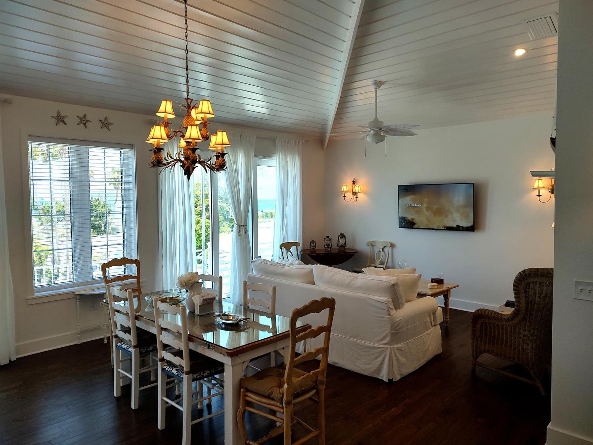 Bungalow Beach Resort gallery photo in Bradenton Beach, FL — image 19