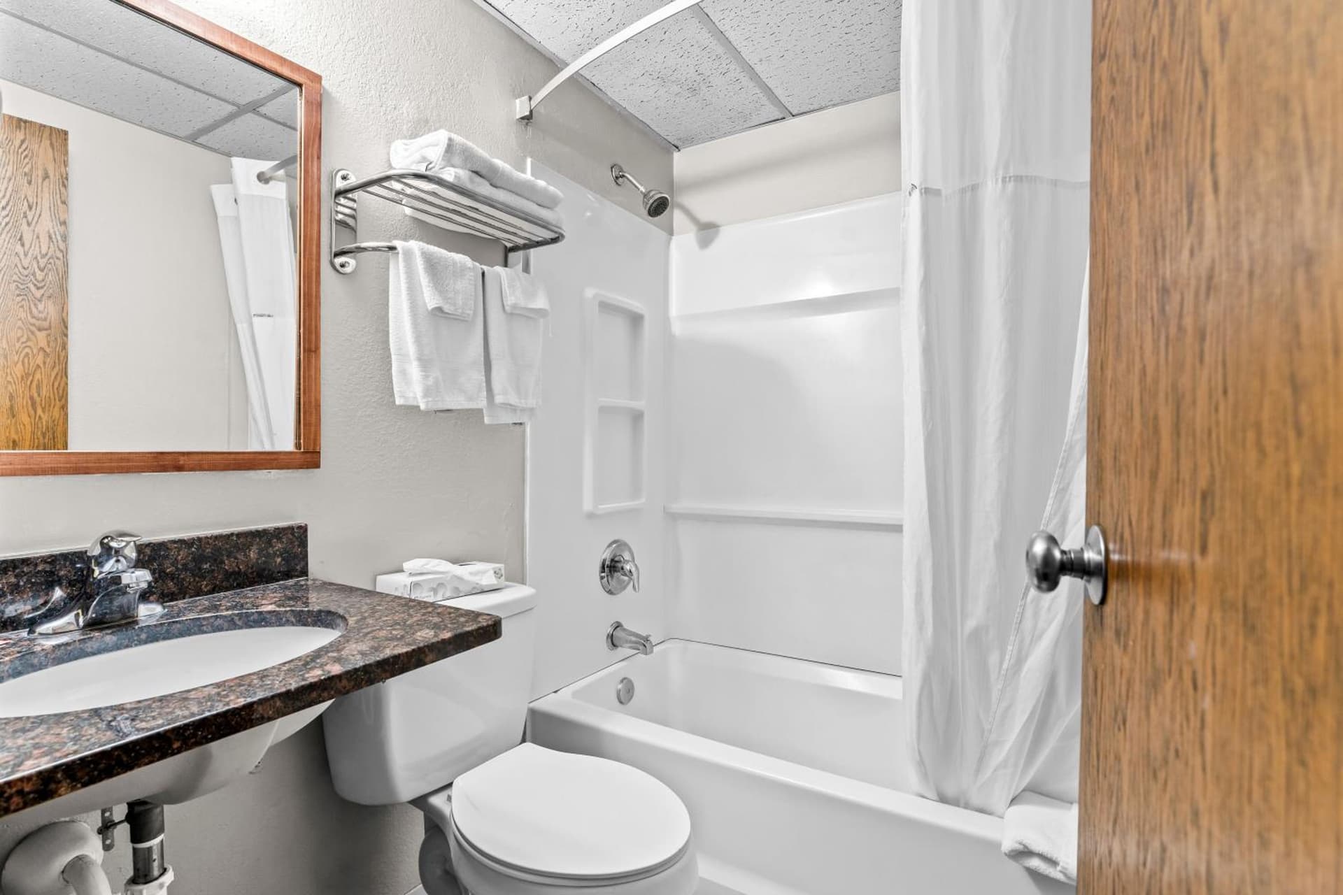 Days Inn by Wyndham Sioux Falls gallery photo in Sioux Falls, SD — image 28