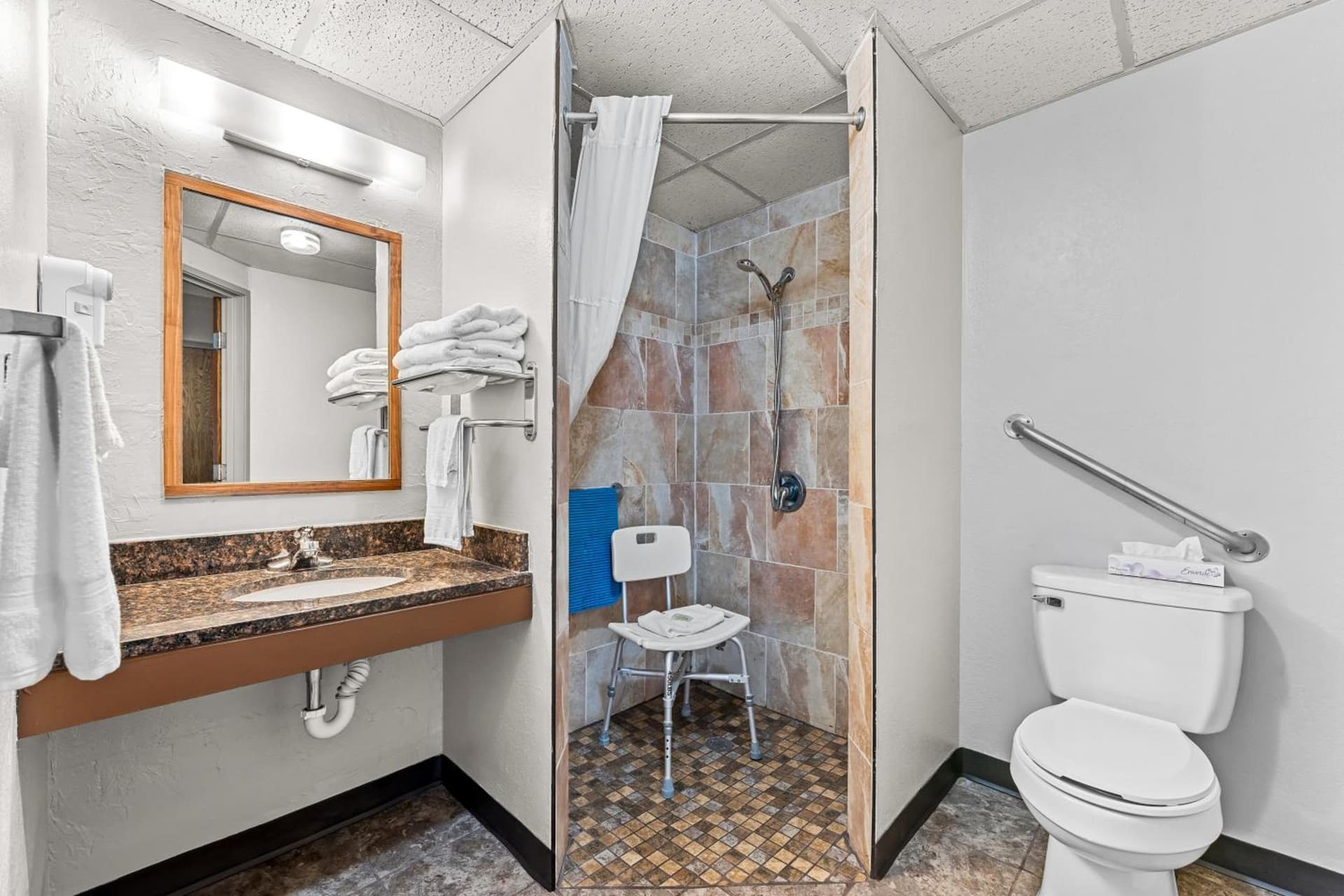 Days Inn by Wyndham Sioux Falls gallery photo in Sioux Falls, SD — image 8