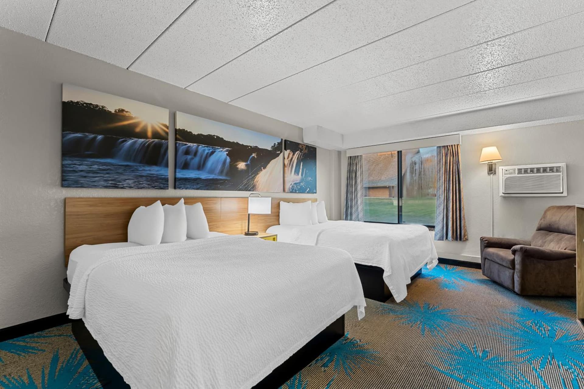 Days Inn by Wyndham Sioux Falls gallery photo in Sioux Falls, SD — image 67