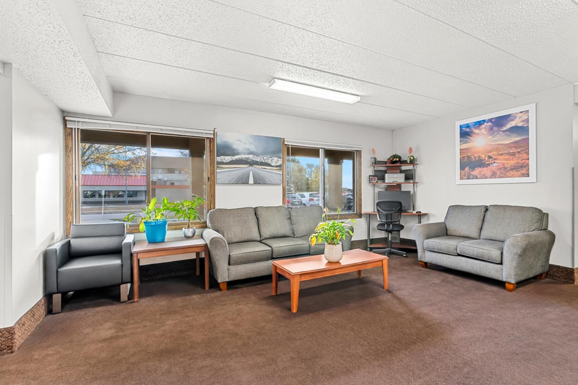 Days Inn by Wyndham Sioux Falls gallery photo in Sioux Falls, SD — image 25