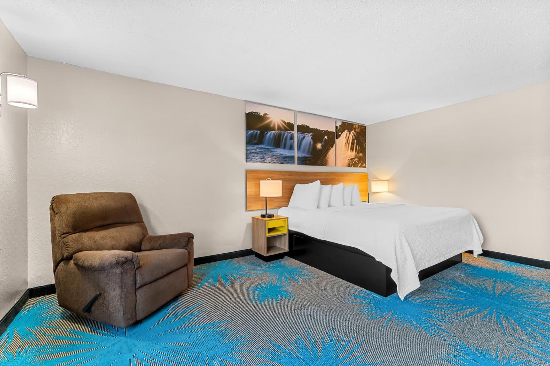 Days Inn by Wyndham Sioux Falls gallery photo in Sioux Falls, SD — image 66